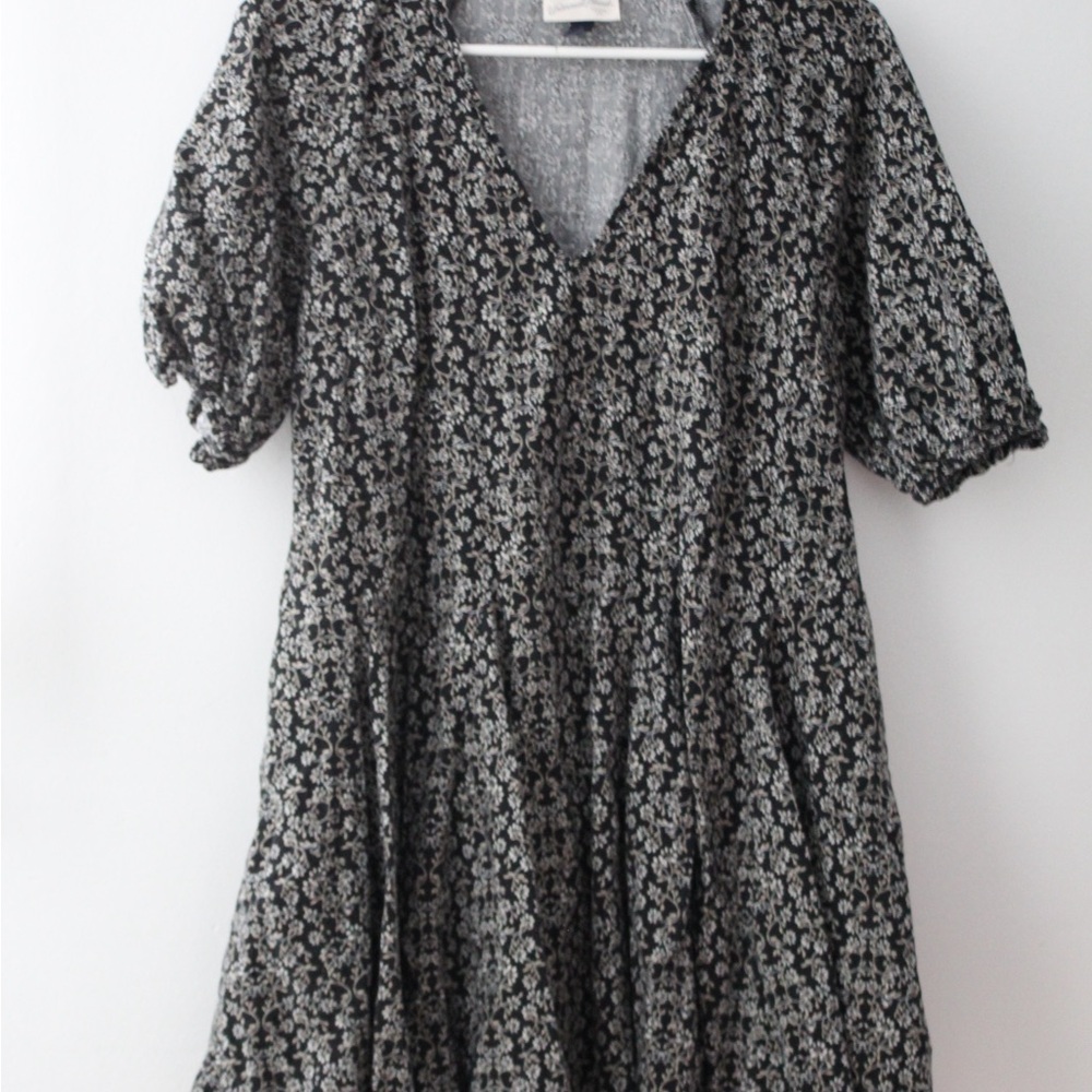 Floral Black and White mini Dress
